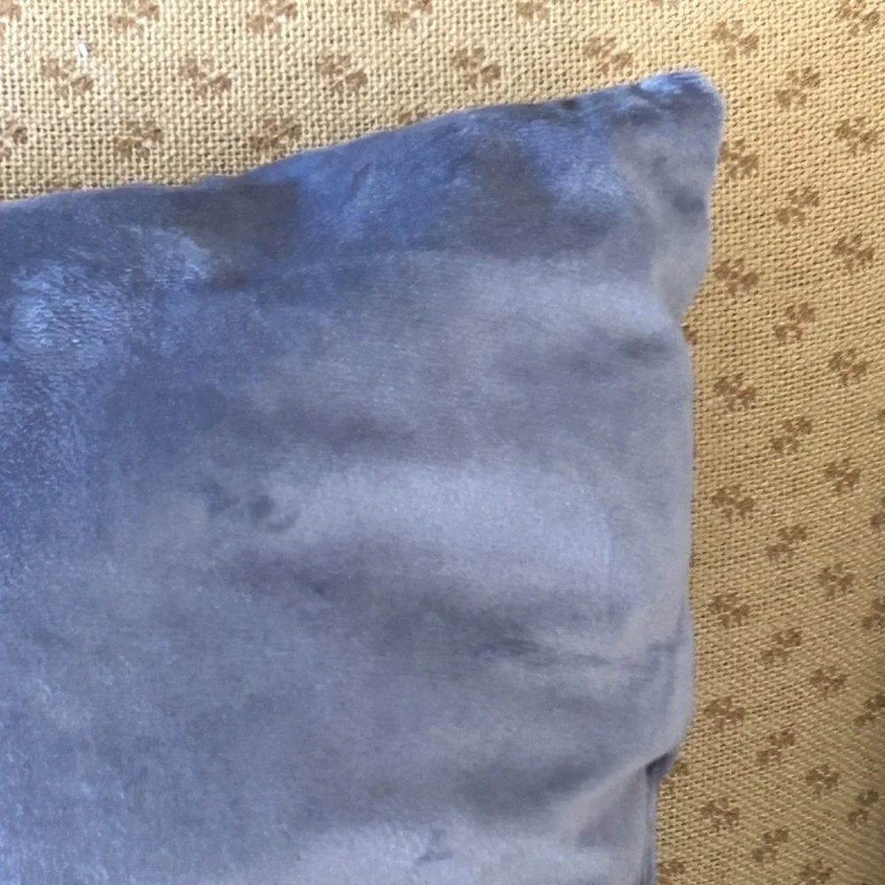Shawna Pillow Set of 2 NEW Out of Box Periwinkle Gray Velvet 18” and 12 x 20